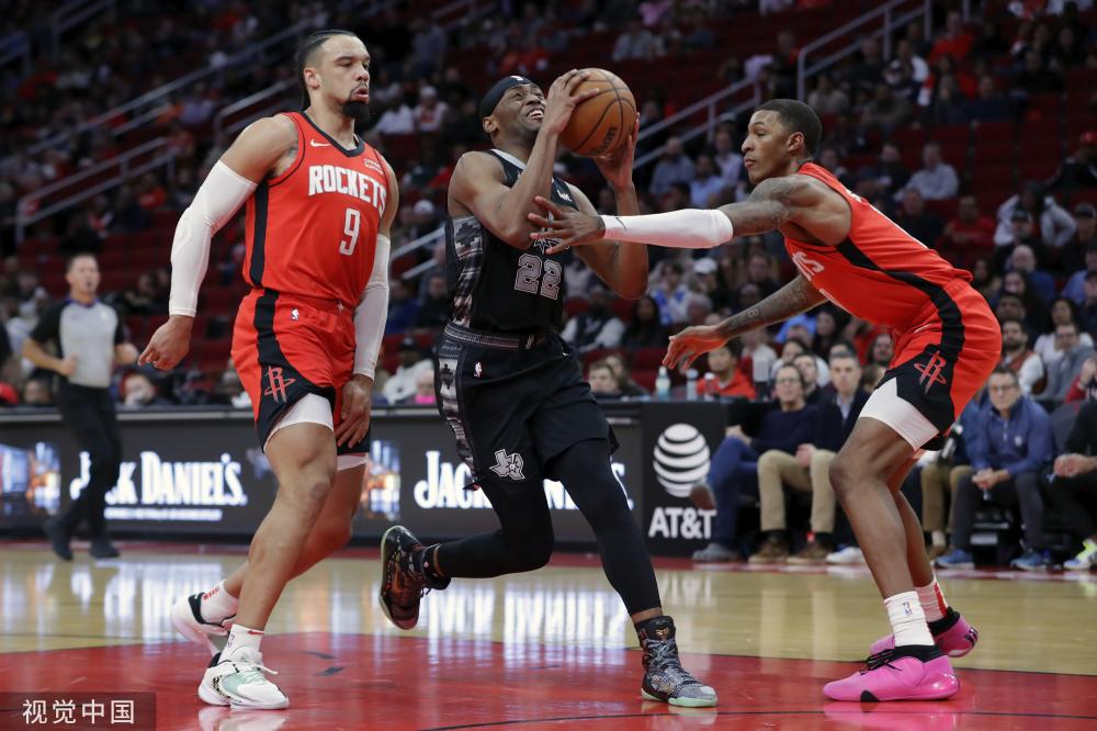 在重庆举行 在重庆举行