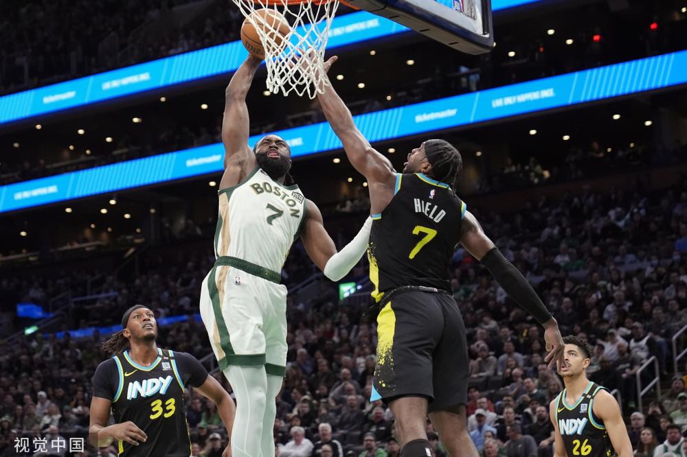 他在比赛中 他在比赛中