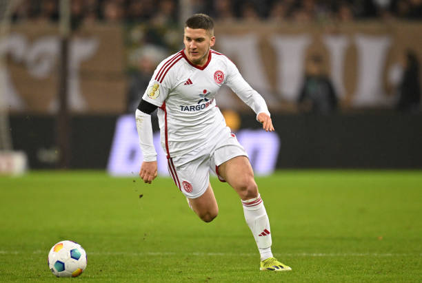 同时也在国 同时也在国