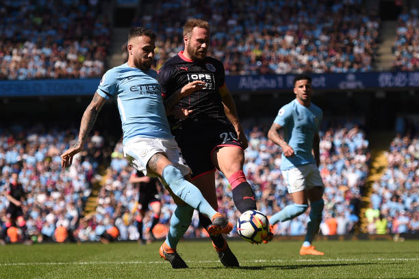 年轻球员发 年轻球员发