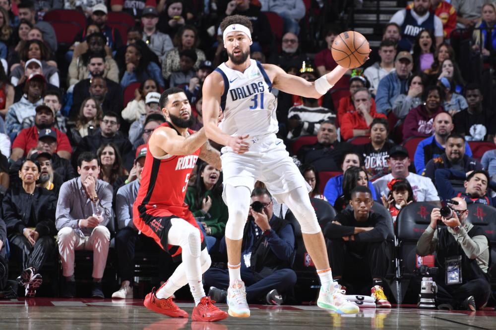 是教练组必 是教练组必